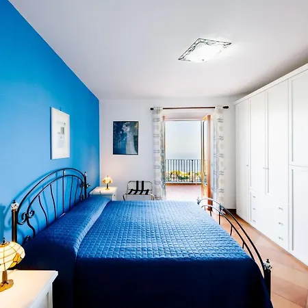 Apartment Elisa In Laura Scala